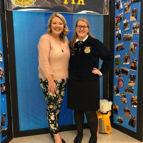 Light Pink Lace Top - Picture 2 of 8